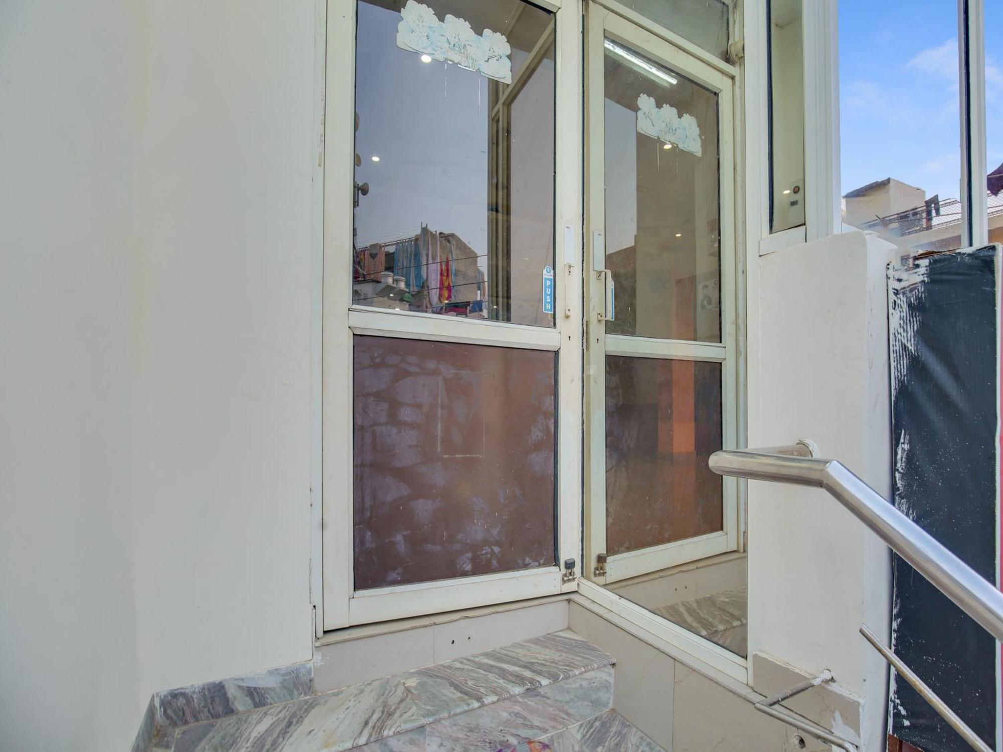 Hotel O Platinum Inn Nayagaon المظهر الخارجي الصورة