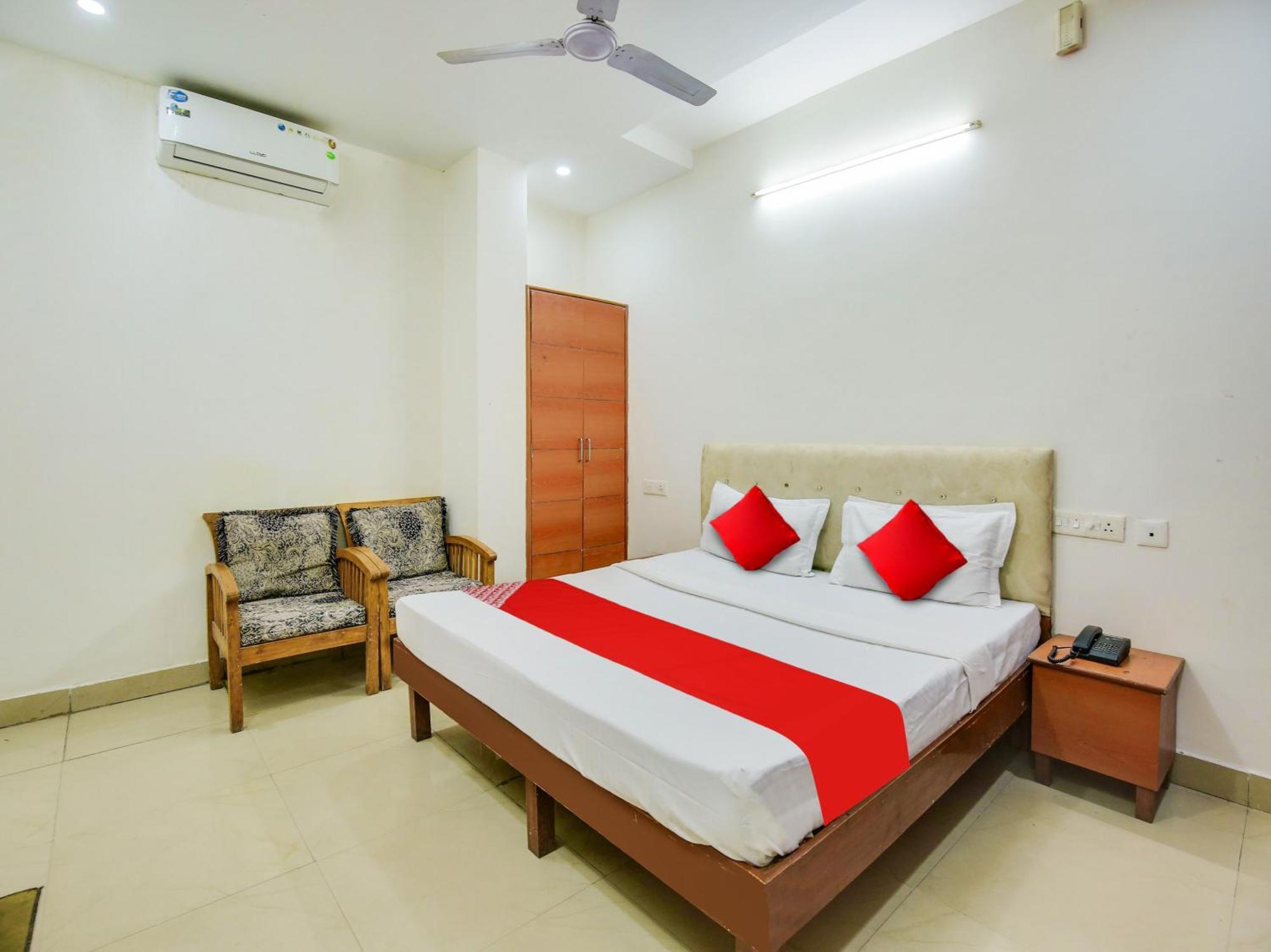 Hotel O Platinum Inn Nayagaon المظهر الخارجي الصورة