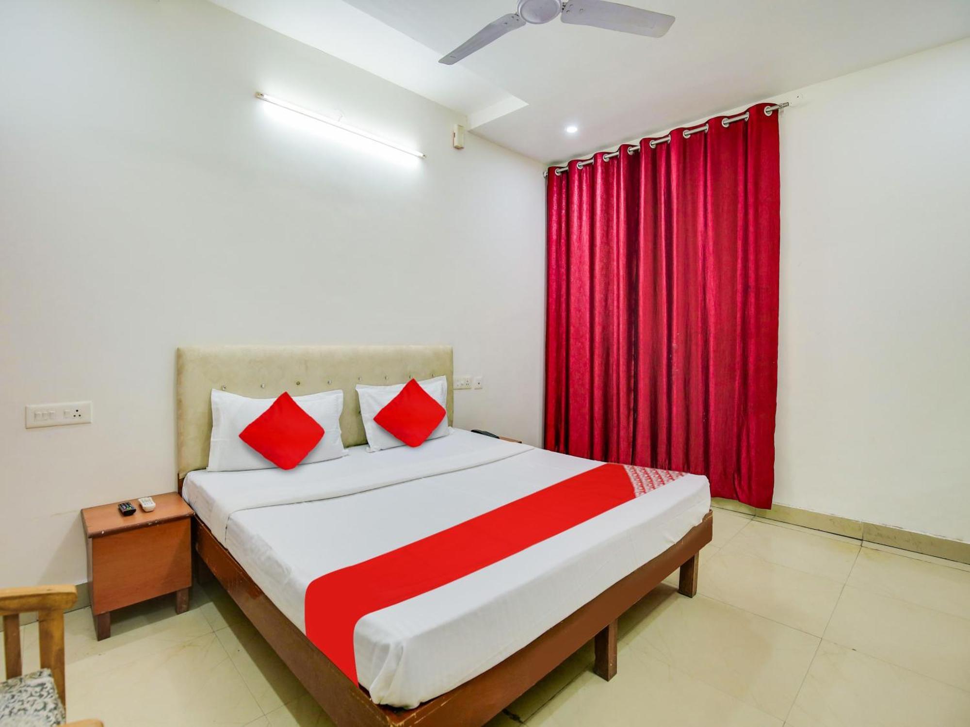 Hotel O Platinum Inn Nayagaon المظهر الخارجي الصورة